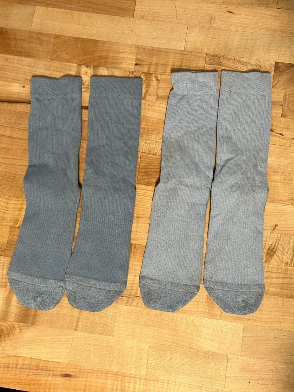 Lot of 2 pairs Men's Medium size 7-9.5 Lululemon Crew Socks